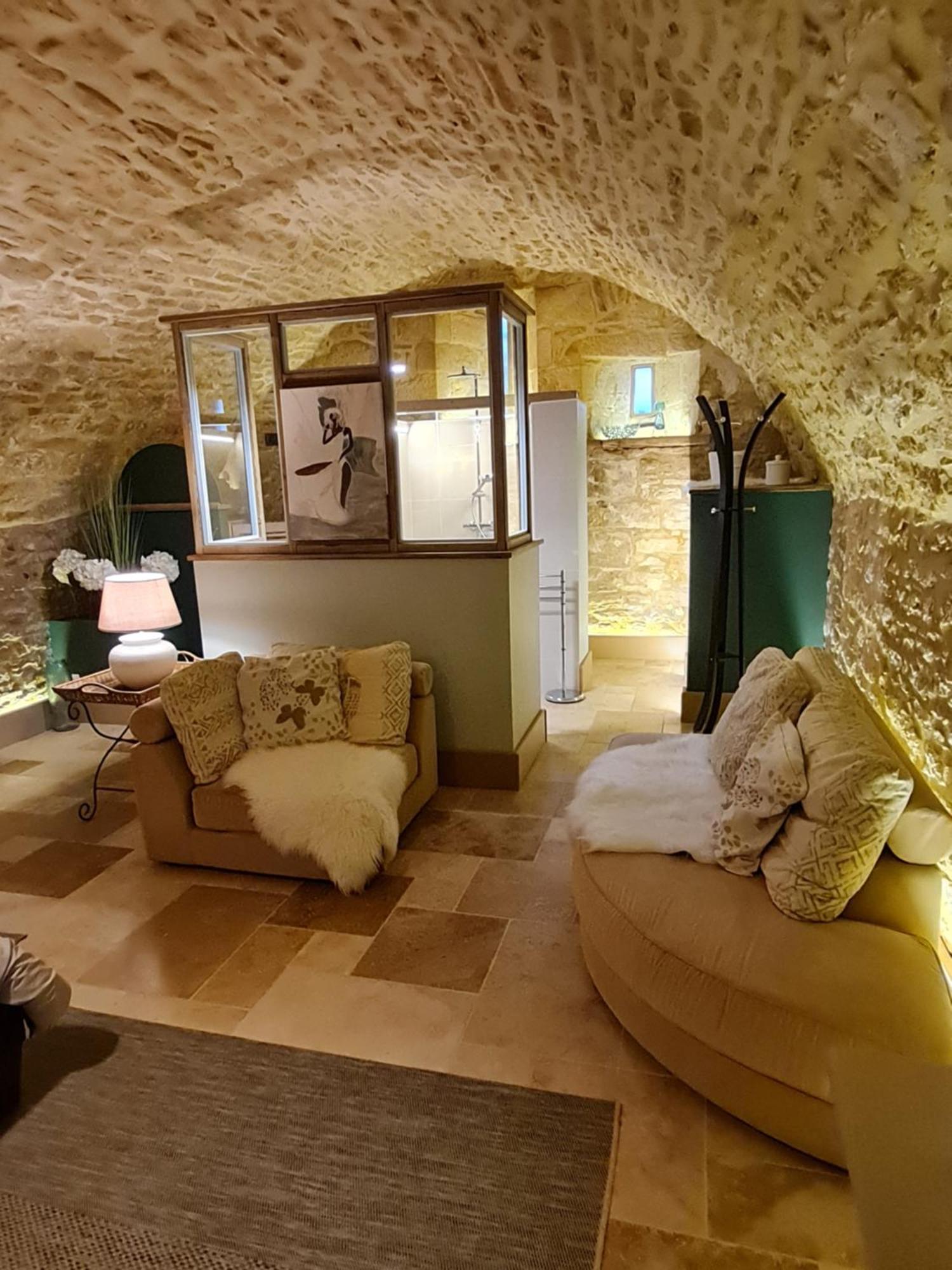 Le Clos De La Tour Sainte-Nathalène Buitenkant foto